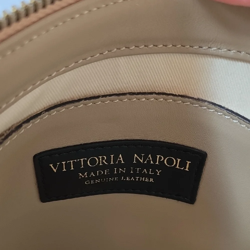 Vittoria Napoli Italian Leather And Elegant Gold Floral Women's Bag - Picture 3 of 5